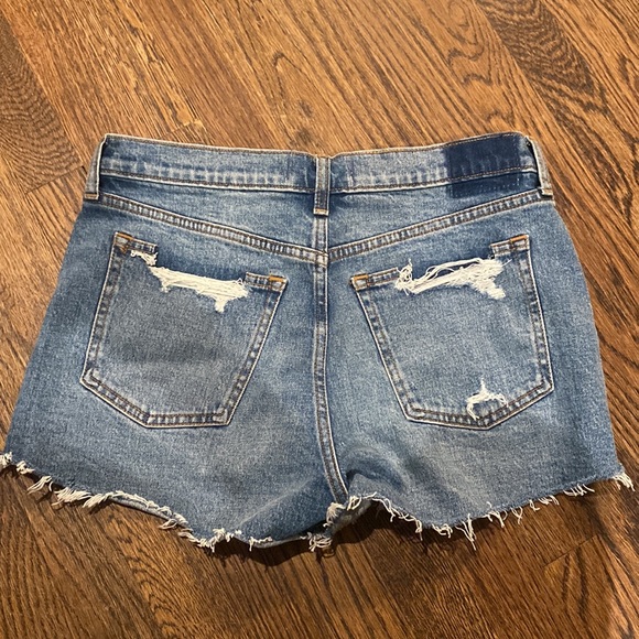 Abercrombie & Fitch “The Mom Short” Jean Shorts - Picture 6 of 8
